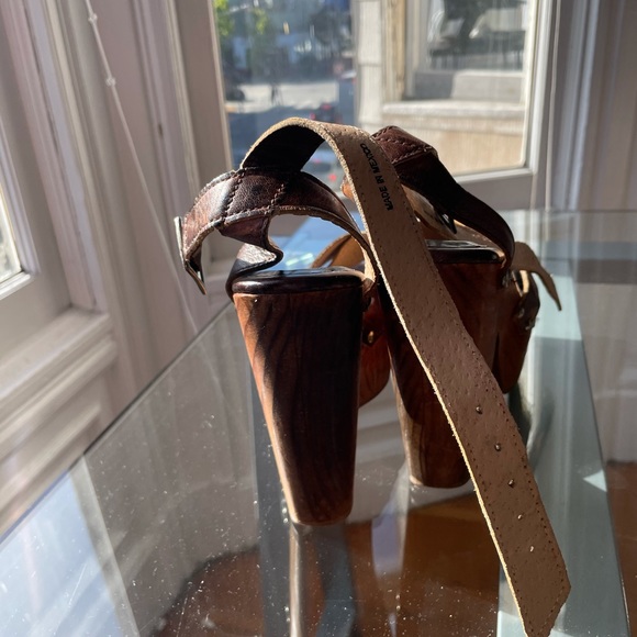 Bed Stu Madeline platform sandal in teak rustic 7 - Picture 6 of 6